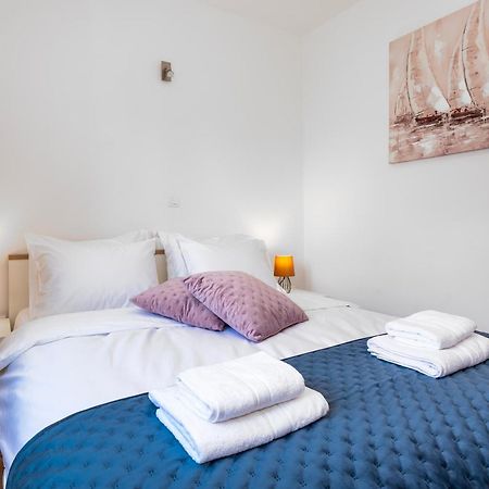 First Choice Apartment Rogoznica روغوزنيكا المظهر الخارجي الصورة